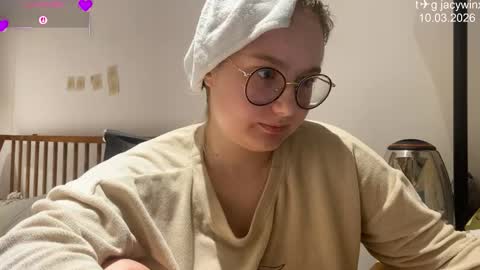 Snapshot of jacywinslat chatting on 03/10/26, 06:24 jacywinslat online show from 03/10/26, 06:24