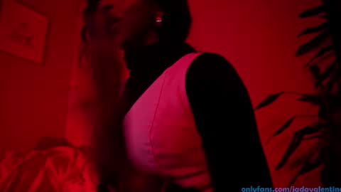 Snapshot of jada_valentine chatting on 02/08/25, 07:59 Jada online show from 02/08/25, 07:59