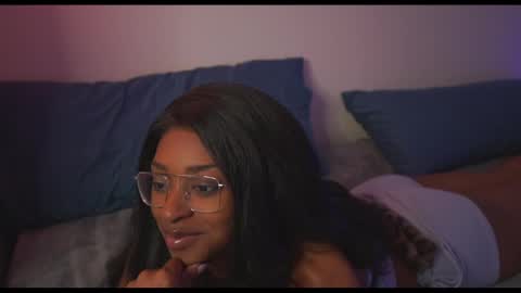 Snapshot of jada_valentine chatting on 11/03/25, 05:09 Jada online show from 11/03/25, 05:09