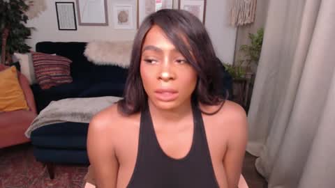 Jade online show from 03/03/25, 07:39