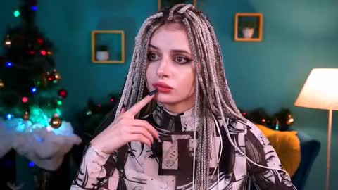 jade_castle online show from 12/19/24, 03:18