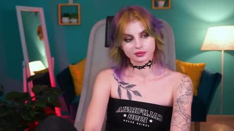 jade_castle online show from 01/31/25, 07:29