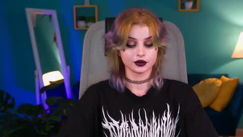 jade_castle online show from 02/05/25, 05:09