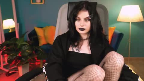 jade_castle online show from 04/18/26, 07:07