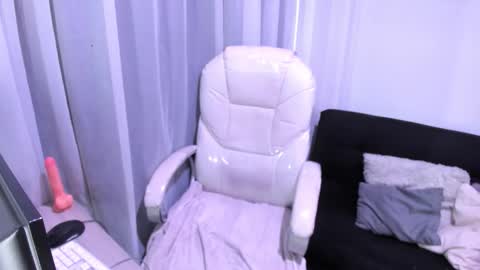 jade_connor online show from 02/16/26, 09:00