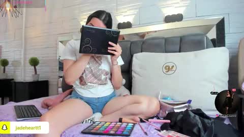  JADE  online show from 10/30/25, 07:14