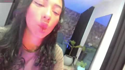 Jade  independent model online show from 09/18/25, 11:01