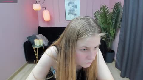 Jade online show from 02/06/25, 01:05