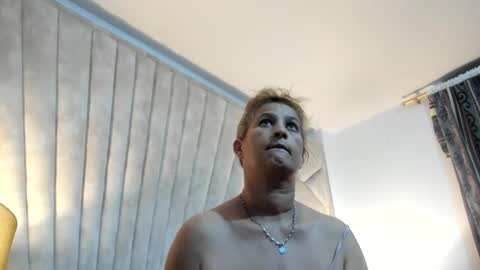 Jade  online show from 11/14/25, 10:25