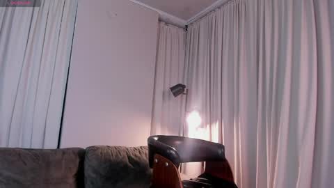Snapshot of jade_star__ chatting on 06/06/26, 12:27 jade_star__ online show from 06/06/26, 12:27