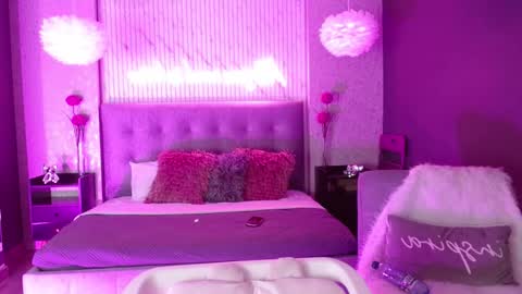 JADE online show from 09/25/25, 08:56