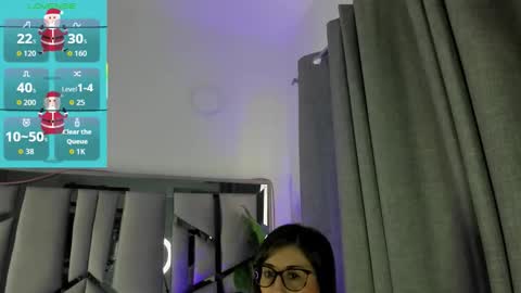 jade white  online show from 12/02/25, 01:05