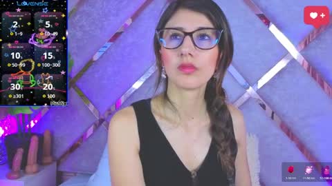 jade white  online show from 04/01/26, 02:47