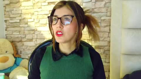 Snapshot of jade_white_ chatting on 05/29/26, 12:58 jade white online show from 05/29/26, 12:58