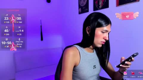 Snapshot of jadebenett chatting on 12/21/24, 01:04 Jade Benett online show from 12/21/24, 01:04