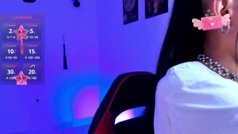 Snapshot of jadebenett chatting on 12/29/24, 07:06 Jade Benett online show from 12/29/24, 07:06