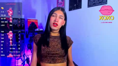 Snapshot of jadebenett chatting on 02/21/25, 01:55 Jade Benett online show from 02/21/25, 01:55