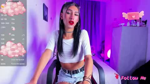 Snapshot of jadebenett chatting on 09/19/25, 03:30 Jade Benett online show from 09/19/25, 03:30