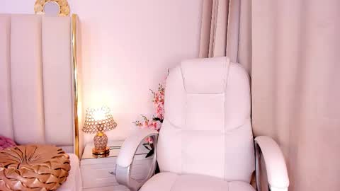 Snapshot of jadebennett chatting on 09/25/25, 04:38 jadebennett online show from 09/25/25, 04:38