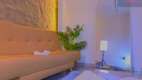 jadee__ online show from 01/09/26, 03:09