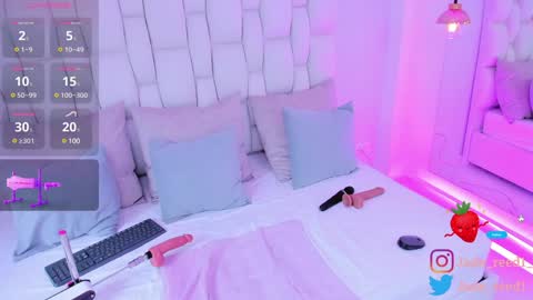 Jade Red  online show from 12/24/24, 08:38