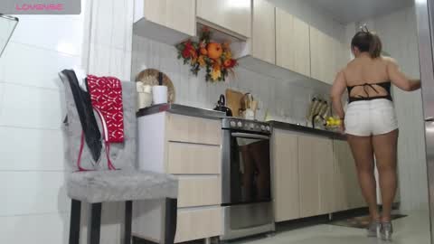 Jade online show from 10/01/25, 05:19