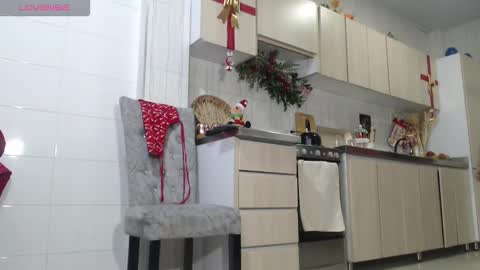 Jade online show from 11/30/25, 09:08