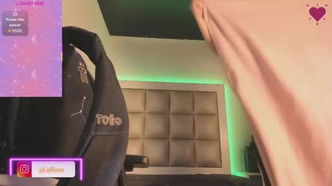 jadeestudios online show from 09/29/25, 12:10