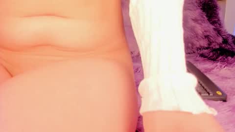 jadeestudios online show from 11/04/25, 08:13