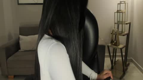 JADE EVANS online show from 04/15/26, 08:09