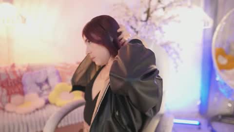 Jade Summer online show from 11/21/25, 11:42