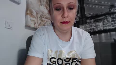 Snapshot of jadesweetness chatting on 12/11/24, 12:02 kate online show from 12/11/24, 12:02