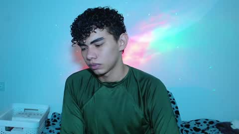 javi15  online show from 12/29/24, 06:24