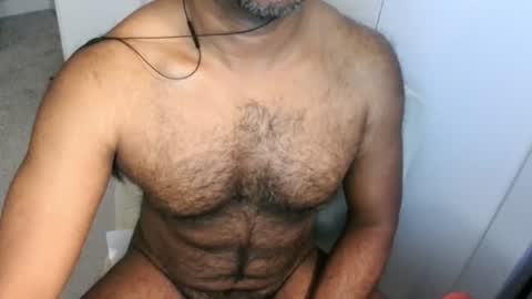Snapshot of jag60053 chatting on 06/14/26, 04:42 jag60053 online show from 06/14/26, 04:42