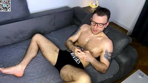 Alex online show from 05/11/26, 07:33