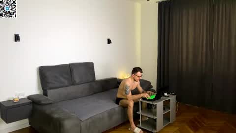 Snapshot of jaguar_777 chatting on 06/28/26, 12:22 Alex online show from 06/28/26, 12:22