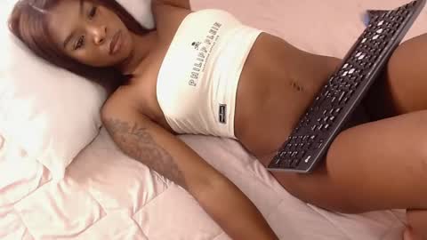Snapshot of jahzzara chatting on 04/25/26, 09:34 jahzzara online show from 04/25/26, 09:34