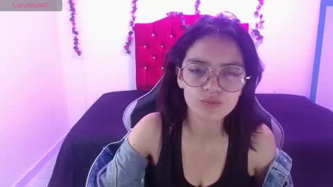 Snapshot of jaide387017 chatting on 04/23/26, 08:33 jaide387017 online show from 04/23/26, 08:33