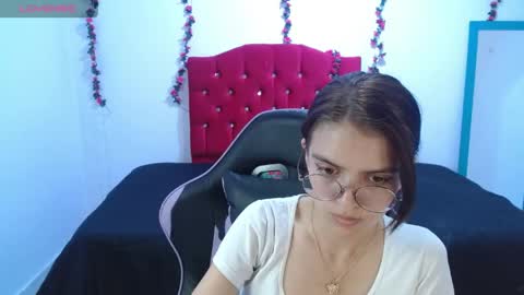 Snapshot of jaide387017 chatting on 05/27/26, 10:07 jaide387017 online show from 05/27/26, 10:07