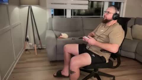 Snapshot of jake0333 chatting on 11/02/25, 12:13 Jake online show from 11/02/25, 12:13