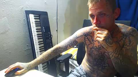 showingitoff online show from 09/25/25, 06:06