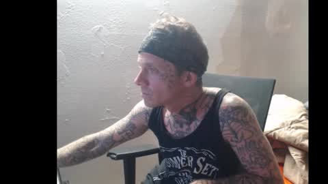 showingitoff online show from 10/20/25, 05:08