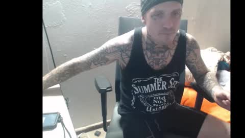 showingitoff online show from 10/22/25, 03:51