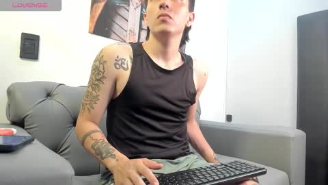 Snapshot of jake_boersma chatting on 12/02/25, 04:40 JAKE BOO online show from 12/02/25, 04:40