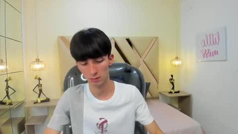 Snapshot of jake_evanss_ chatting on 09/29/25, 03:22 JAKE online show from 09/29/25, 03:22