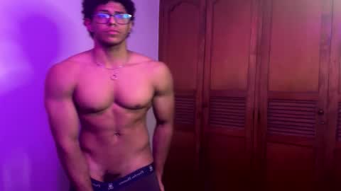 jake_hill1 online show from 11/05/25, 05:40