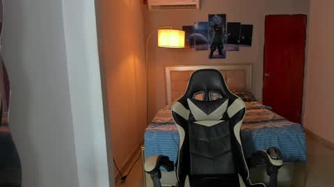 Snapshot of jake_pons chatting on 12/07/24, 04:53 Jake Pons online show from 12/07/24, 04:53