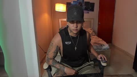 Snapshot of jake_pons chatting on 12/20/24, 04:36 Jake Pons online show from 12/20/24, 04:36