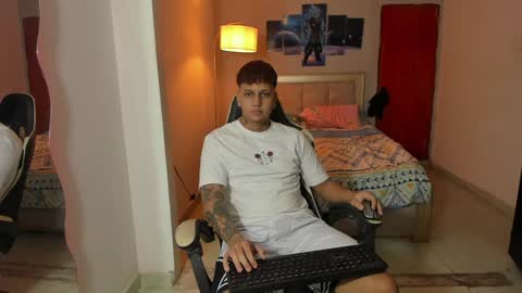 Snapshot of jake_pons chatting on 01/16/25, 02:30 Jake Pons online show from 01/16/25, 02:30