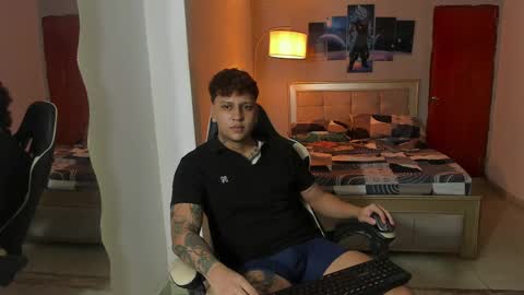 Snapshot of jake_pons chatting on 02/15/25, 03:52 Jake Pons online show from 02/15/25, 03:52